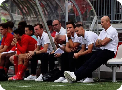 Excelsior '31 teamfoto op het veld